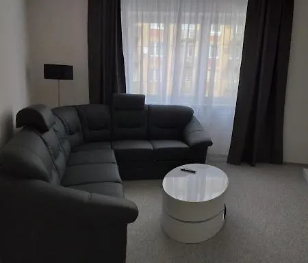 Clean & Comfortable 3 Flat Near Old Town Iihf *